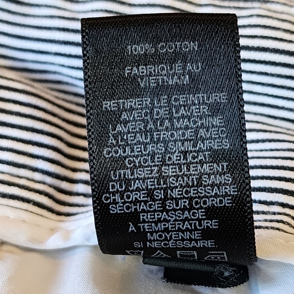 Express Editor black and white striped shorts Size 4 - Picture 9 of 12